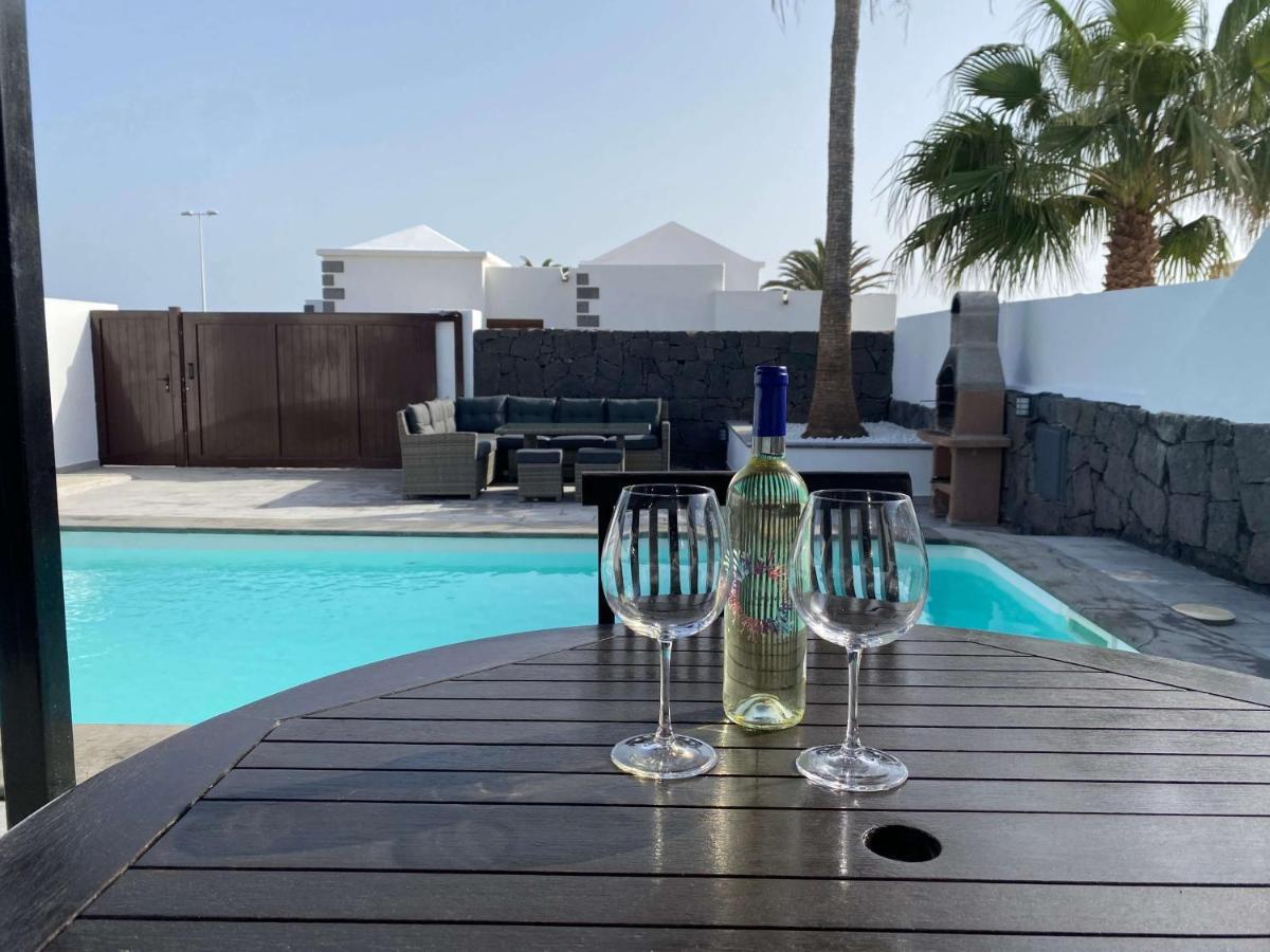 Stunning Villa Arabella - Heated Pool - Bbq - Amazing Terrace - Playa Blanca Playa Blanca (Lanzarote) Exterior foto